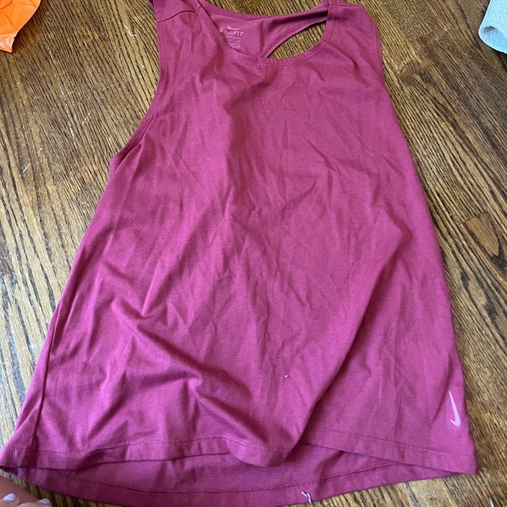 NIKE TWIST BACK TANK TOP- LIGHT PINK
